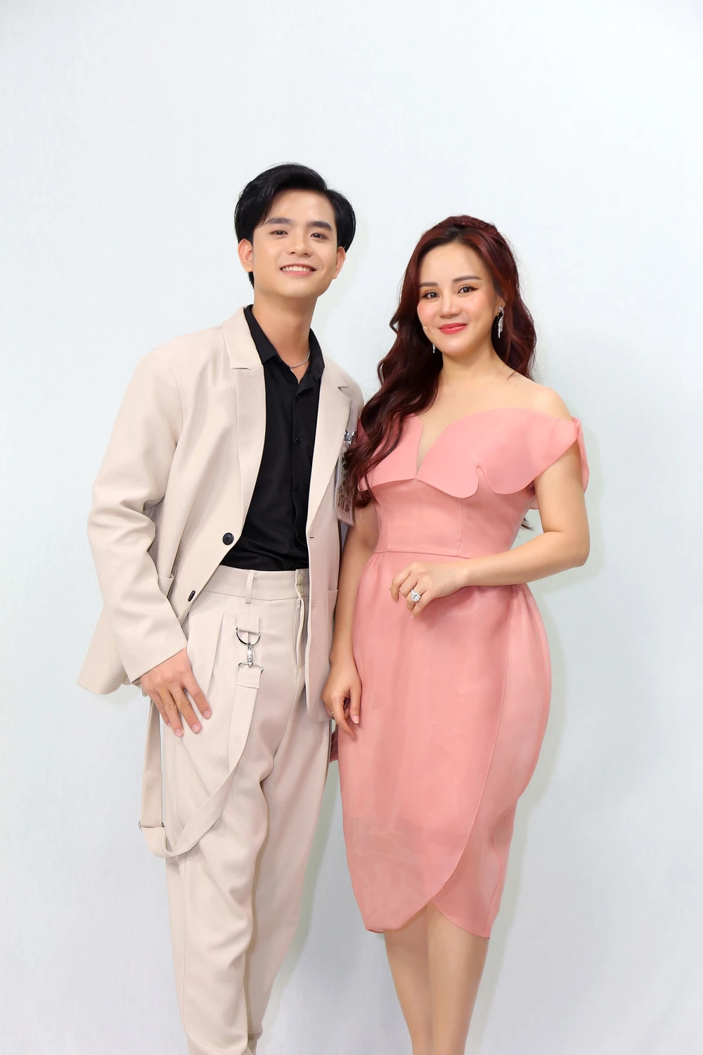 Nguyễn Phi Hùng, Vy Oanh và Việt Quang song ca với thí sinh ảnh 2