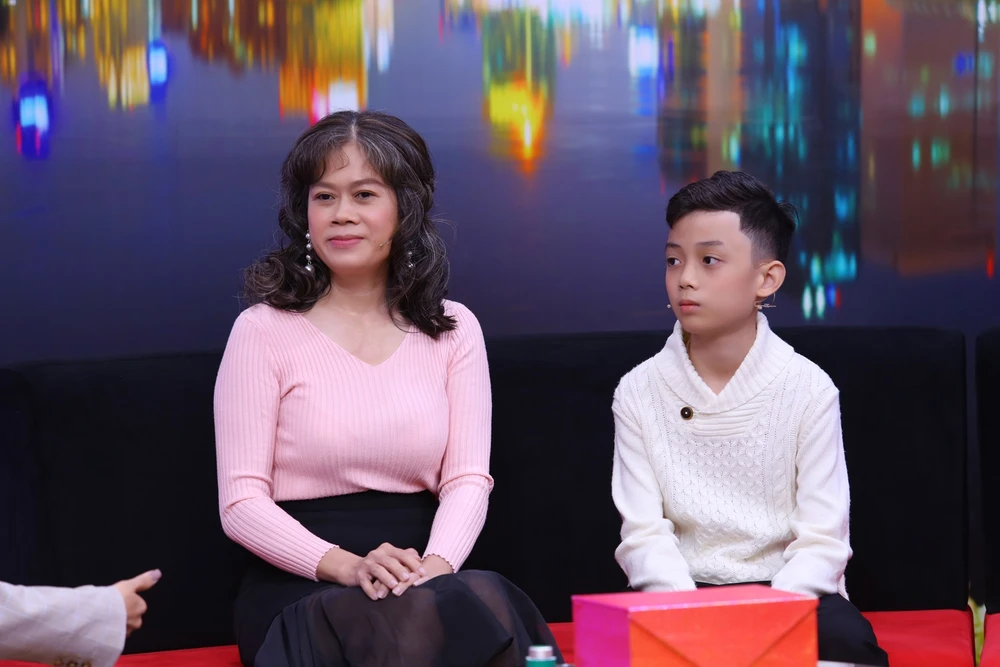 'Soobin Hoàng Sơn nhí' trái ý ba mẹ khi có ước mơ làm phi công ảnh 2