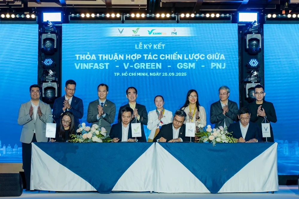 PNJ, VinFast, GSM, V-Green cùng hợp tác để thúc đẩy giao thông xanh.jpg