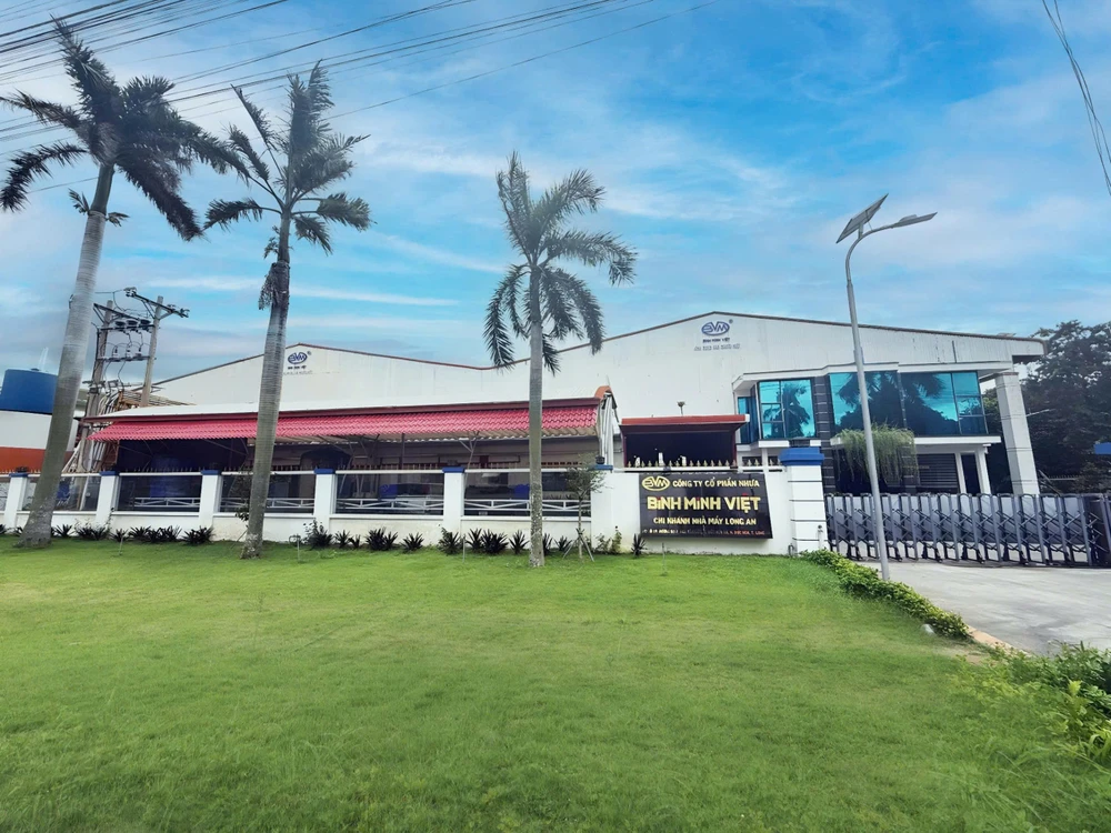 Công ty cổ phần nhựa Bình Minh Việt được cấp văn bằng bảo hộ nhãn hiệu 'BVM, Plastic ống nhựa của người Việt'.jpg