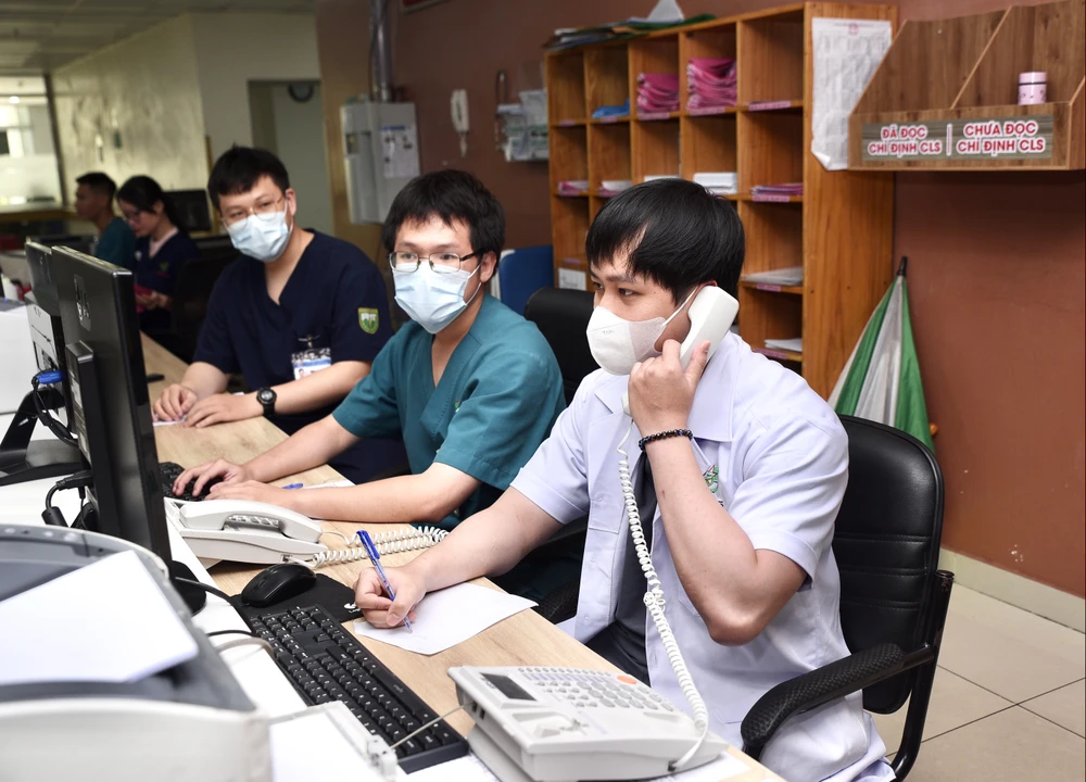 trực cáp cứu.JPG