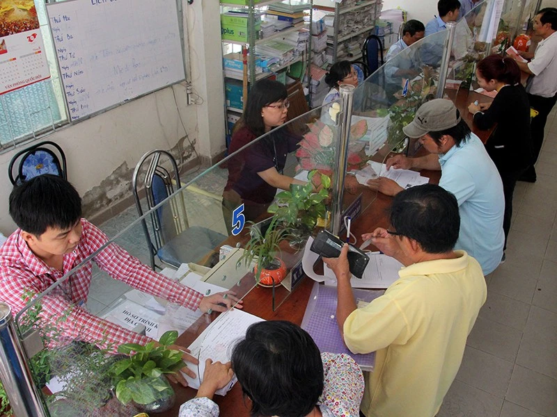 Những cán bộ tự nguyện nghỉ việc sau sắp xếp ĐVHC cấp huyện, xã sẽ được đề xuất các cơ chế, chính sách vượt trội. Ảnh: PLO