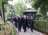 Tổng Bí thư, Chủ tịch nước dâng hương tưởng niệm Bác Hồ