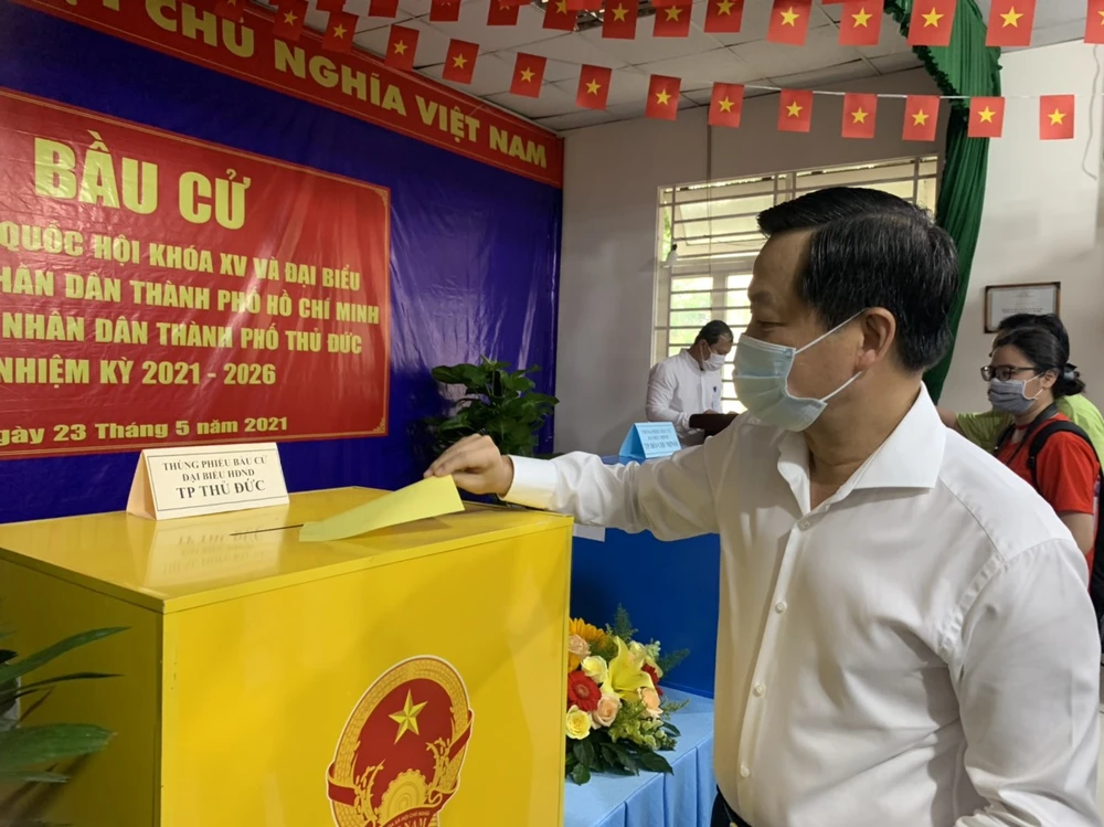 Hơn 69 triệu cử tri cả nước đi bầu cử ảnh 52