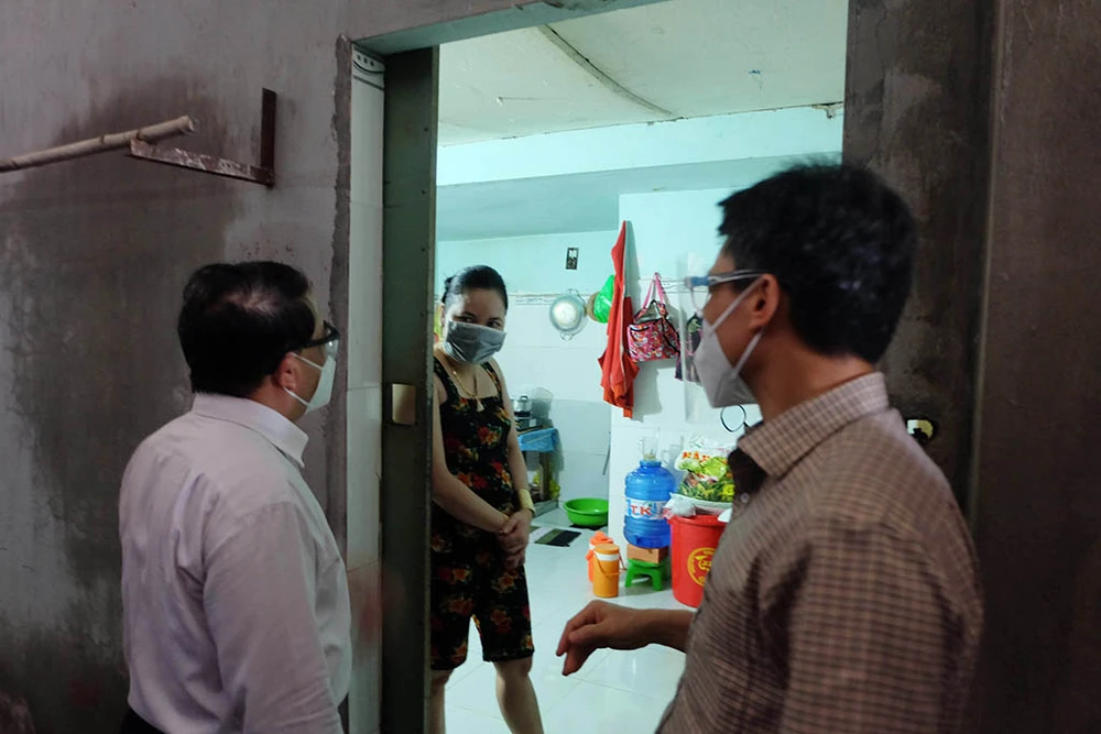 Phó Thủ tướng Vũ Đức Đam kiểm tra công tác phòng chống dịch tại Long An ảnh 3