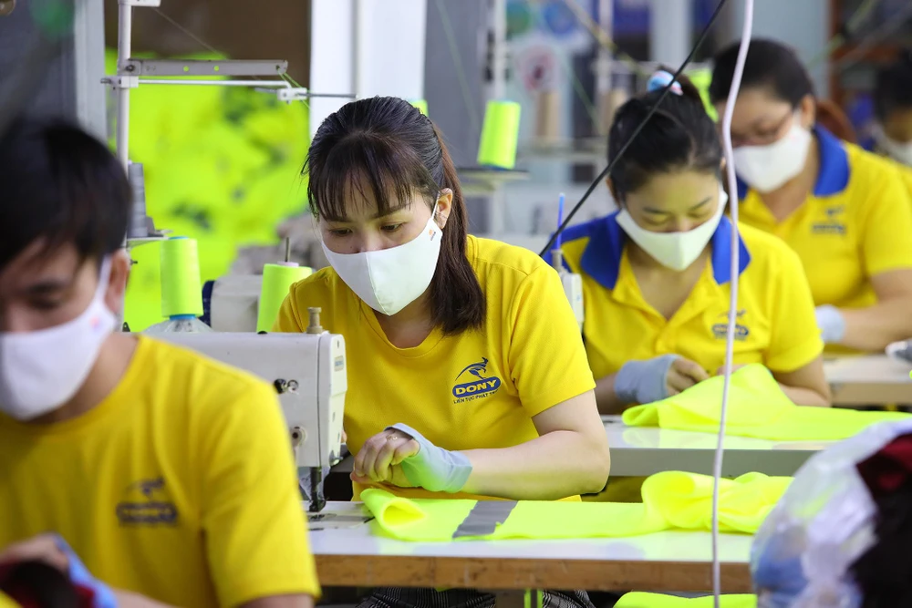 Ban chỉ đạo có nhiệm vụ nghiên cứu, đề xuất với Thủ tướng phương hướng, giải pháp để giải quyết những vấn đề quan trọng, liên ngành liên quan đến Chương trình phục hồi và phát triển KT-XH. Ảnh: NGUYỆT NHI