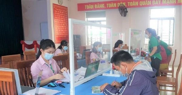 Học sinh, sinh viên được tăng mức cho vay tối đa lên 4 triệu đồng/tháng. Ảnh: PLO
