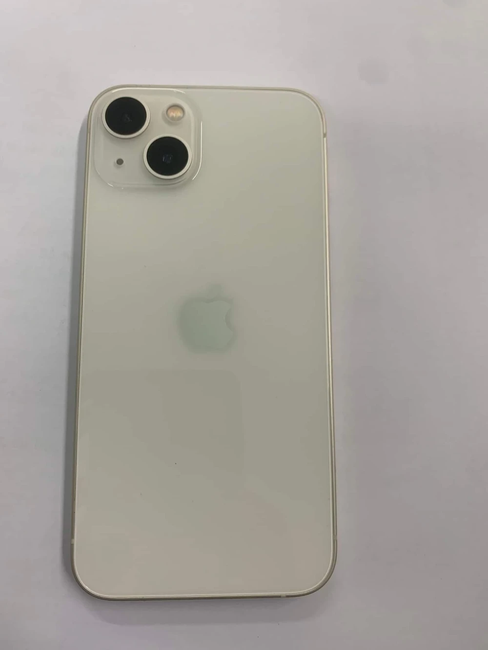 Chiếc điện thoại của nạn nhân mà Thuận đã cướp được. Ảnh: NY