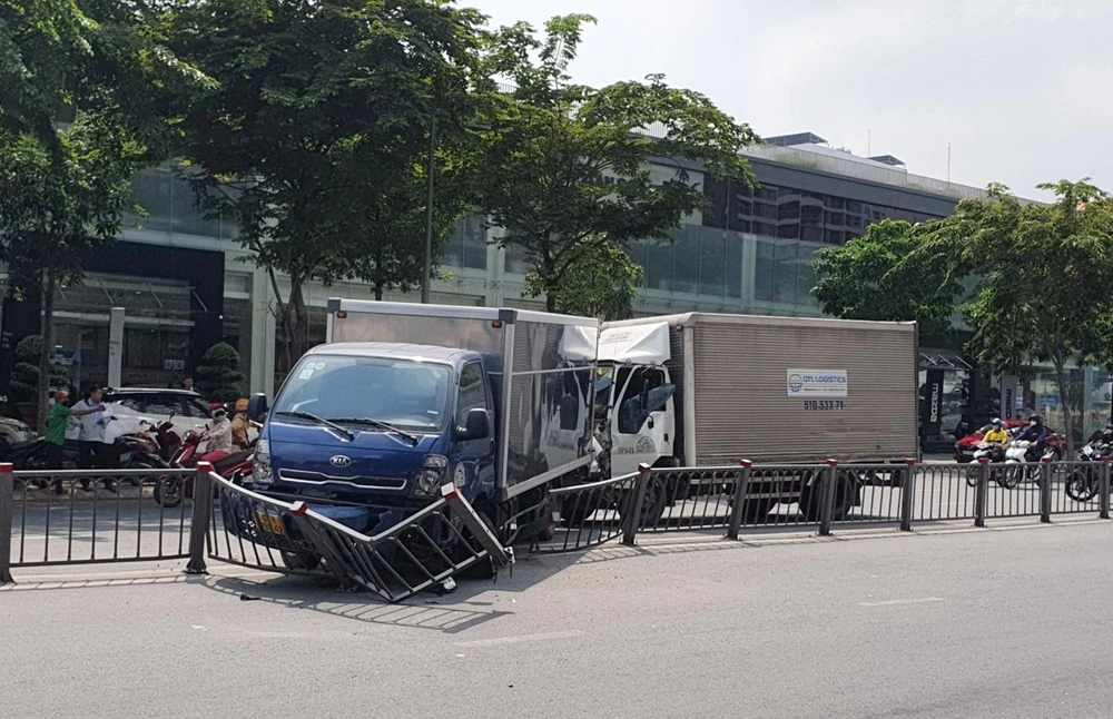 Hiện trường vụ tai nạn. Ảnh: NGUYỄN YÊN