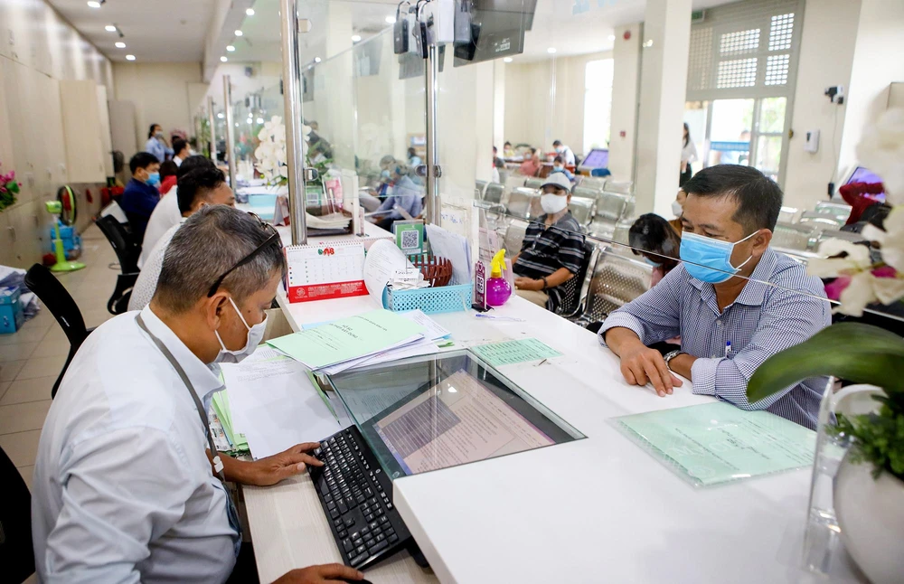 Bộ Nội vụ đề xuất tính biên chế công chức phường theo quy mô dân số ở ba TP lớn