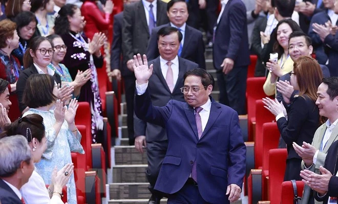 Thủ tướng Phạm Minh Chính đến dự Hội nghị triển khai Chương trình hành động của Chính phủ về phát triển vùng Đồng bằng sông Hồng. Ảnh: TTXVN