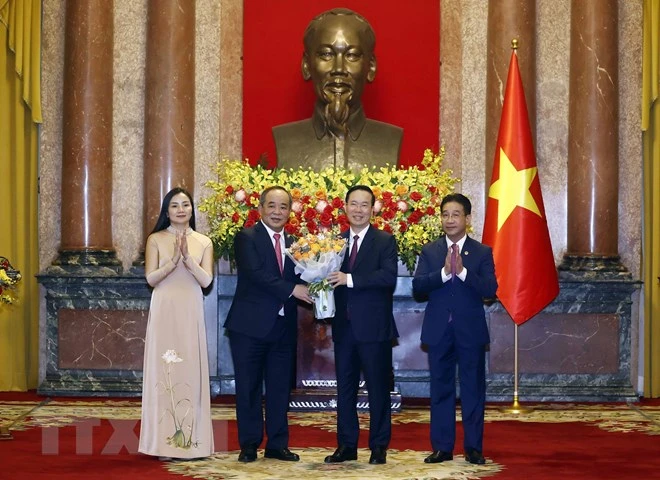 Chủ tịch nước Võ Văn Thưởng gặp gỡ lãnh đạo, cán bộ, công chức, viên chức, người lao động Văn phòng Chủ tịch nước. Ảnh: TTXVN