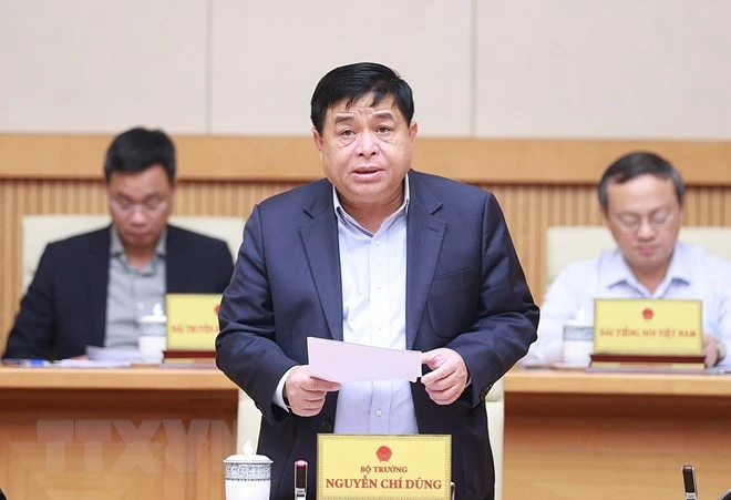 Thứ trưởng Bộ KH&amp;ĐT Nguyễn Chí Dũng báo cáo tình hình kinh tế-xã hội tháng 2 và hai tháng đầu năm. Ảnh: TTXVN
