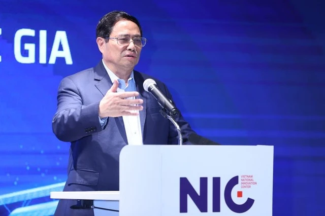 Thủ tướng Phạm Minh Chính phát biểu tại buổi làm việc tại Trung tâm Đổi mới sáng tạo Quốc gia. Ảnh: VGP
