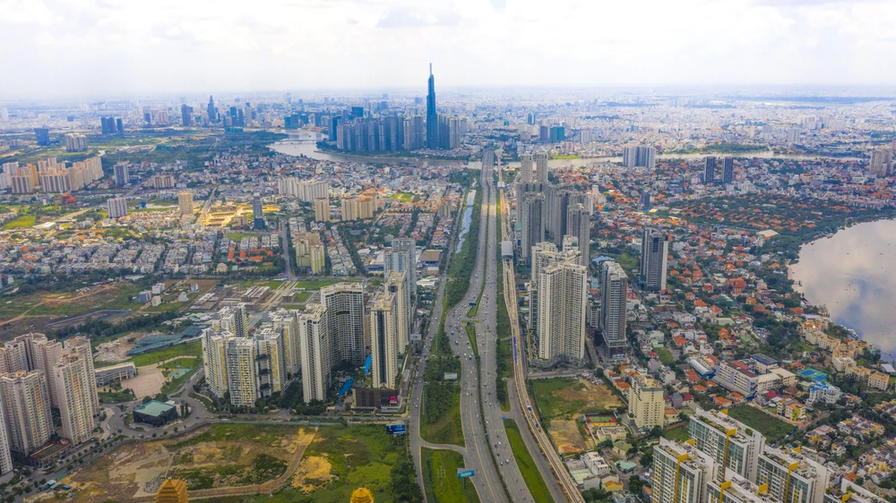 Chính phủ đề ra năm nhiệm vụ và giải pháp trọng tâm để thực hiện hiệu quả Nghị quyết 18 của Trung ương khóa XIII. Ảnh: HOÀNG GIANG Chính phủ đề ra năm nhiệm vụ và giải pháp trọng tâm để thực hiện hiệu quả Nghị quyết 18 của Trung ương khóa XIII. Ảnh: HOÀNG GIANG