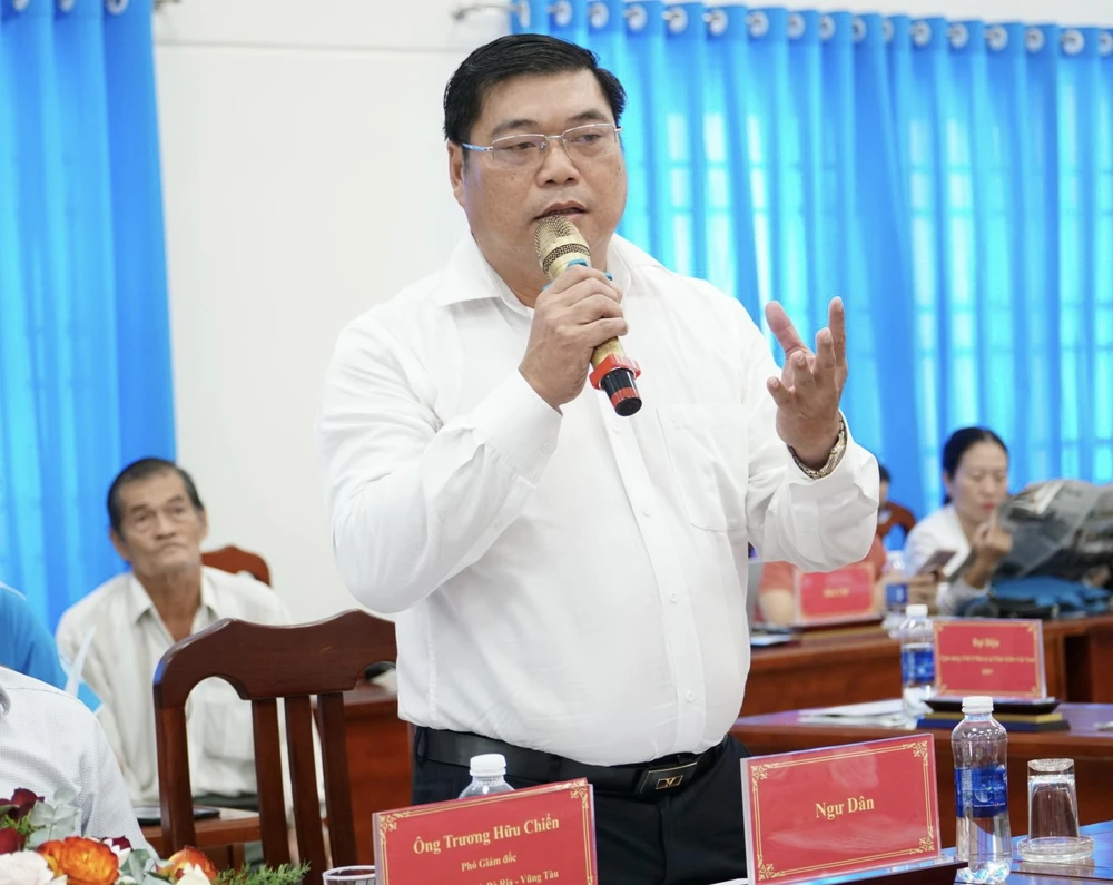 Ngư dân Tạ Thế Sơn, ngụ xã Phước tỉnh, huyện Long Điền, mong muốn chính quyền có thêm nhiều chính sách hỗ trợ cho ngư dân trong thời gian tới. Ngư dân Tạ Thế Sơn, ngụ xã Phước tỉnh, huyện Long Điền, mong muốn chính quyền có thêm nhiều chính sách hỗ trợ cho ngư dân trong thời gian tới.