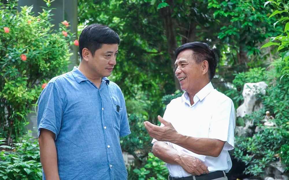 Giáo sư Hoàng Thế Liên, nguyên Thứ trưởng thường trực Bộ Tư pháp, cho rằng Hiến pháp 2013 là nấc thang cao về chất trong lịch sử lập hiến của Việt Nam. Ảnh: PHI HÙNG