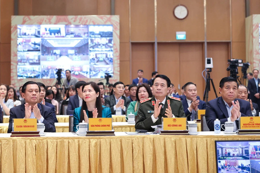 Thứ trưởng Bộ Công an nói về giải pháp ngăn lừa đảo trên không gian mạng