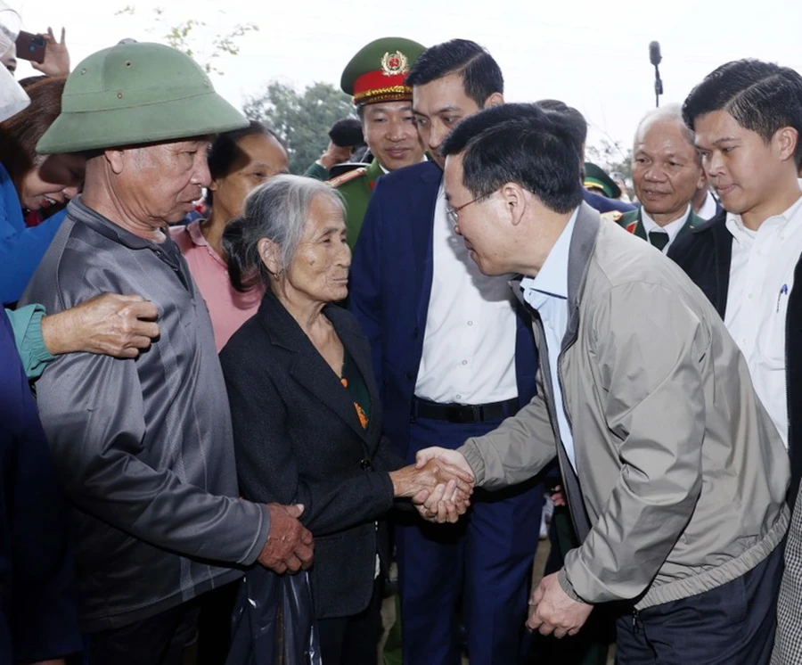 Chủ tịch nước Võ Văn Thưởng chúc Tết nhân dân và Bộ đội Biên phòng tại Nghệ An