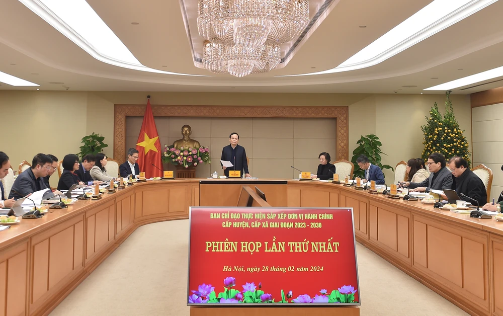 Phó Thủ tướng: Sáp nhập huyện, xã phải làm thật kỹ