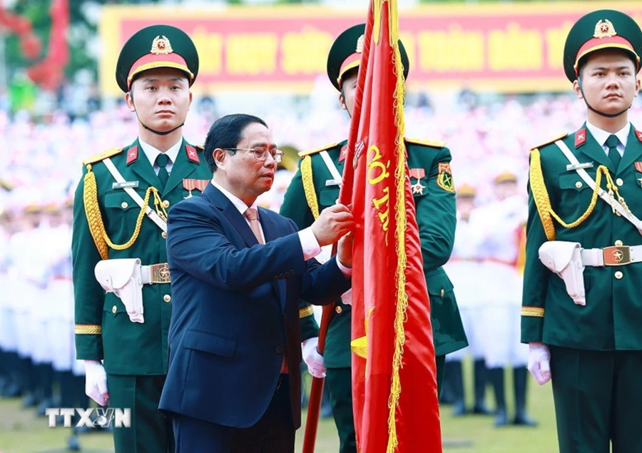 thu-tuong-pham-minh-chinh-chien-thang-dien-bien-phu (2).jpg