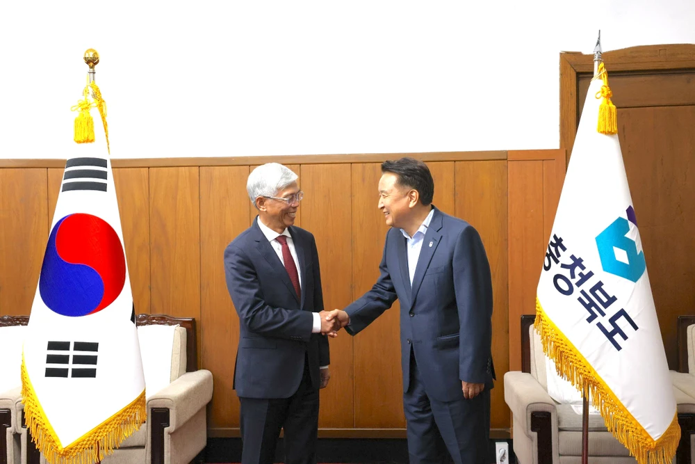 Phó Chủ tịch TP.HCM Võ Văn Hoan thăm và trao đổi hợp tác với Hàn Quốc