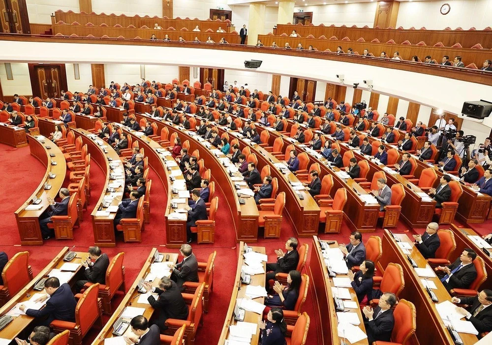 Hình ảnh Tổng Bí thư Nguyễn Phú Trọng, Thủ tướng Phạm Minh Chính, Đại tướng Lương Cường và các đại biểu tại Hội nghị Trung ương 9