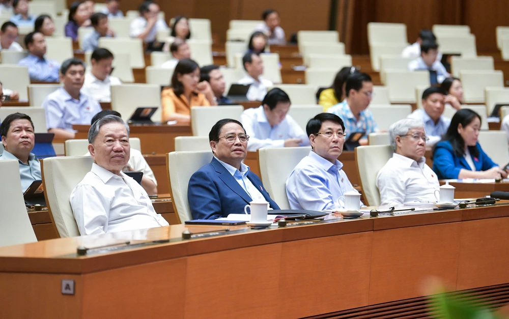 ĐB Hà Sỹ Đồng: Có tình trạng nhiều ngành như ô tô 'tát nước theo mưa'