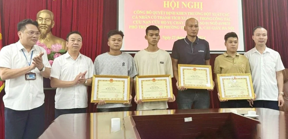 Thủ tướng gửi thư khen 4 ‘người hùng’ trong vụ cháy ở Hà Nội