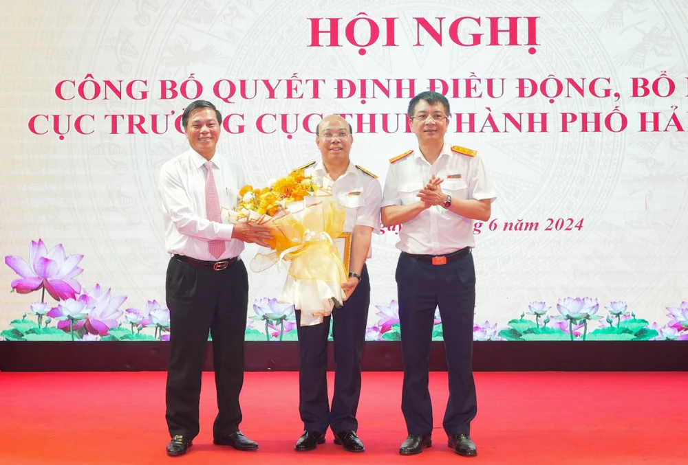 Tin nhân sự tuần qua: Bầu, bổ nhiệm, điều động hàng loạt vị trí chủ chốt ở trung ương, bộ, ngành, TP.HCM