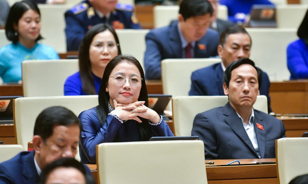 Quốc hội thông qua 9 nghị quyết liên quan công tác nhân sự