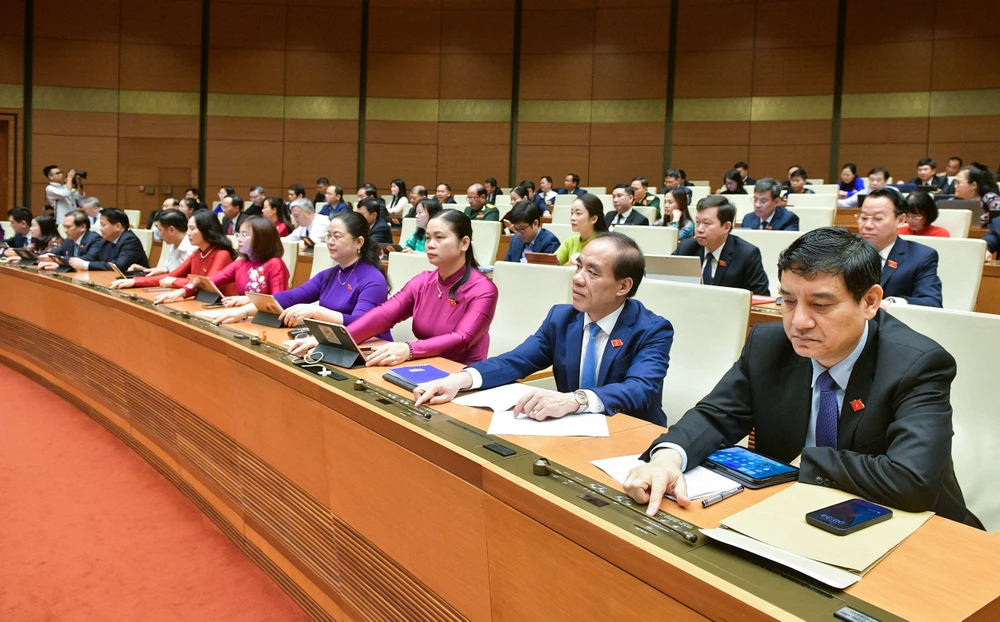 Từ 1-1-2025, dao có tính sát thương cao được coi là vũ khí, danh mục do Bộ trưởng Công an ban hành