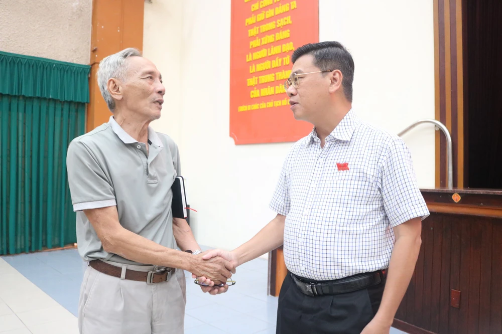 TP.HCM: Cử tri quận Tân Phú đề nghị không bỏ đèn đếm lùi giao thông