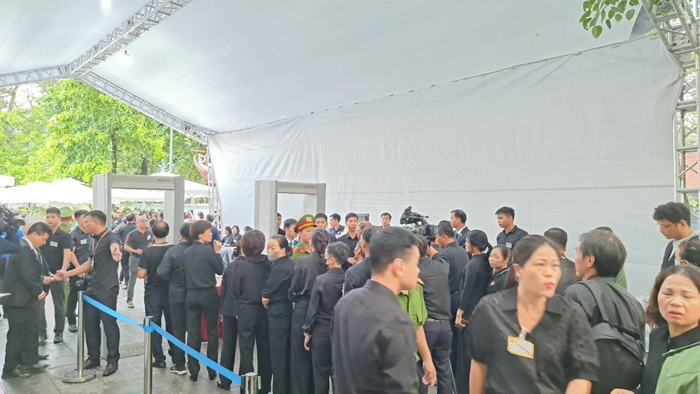 Tang-le-tai-que-Dong-Anh (3).jpg