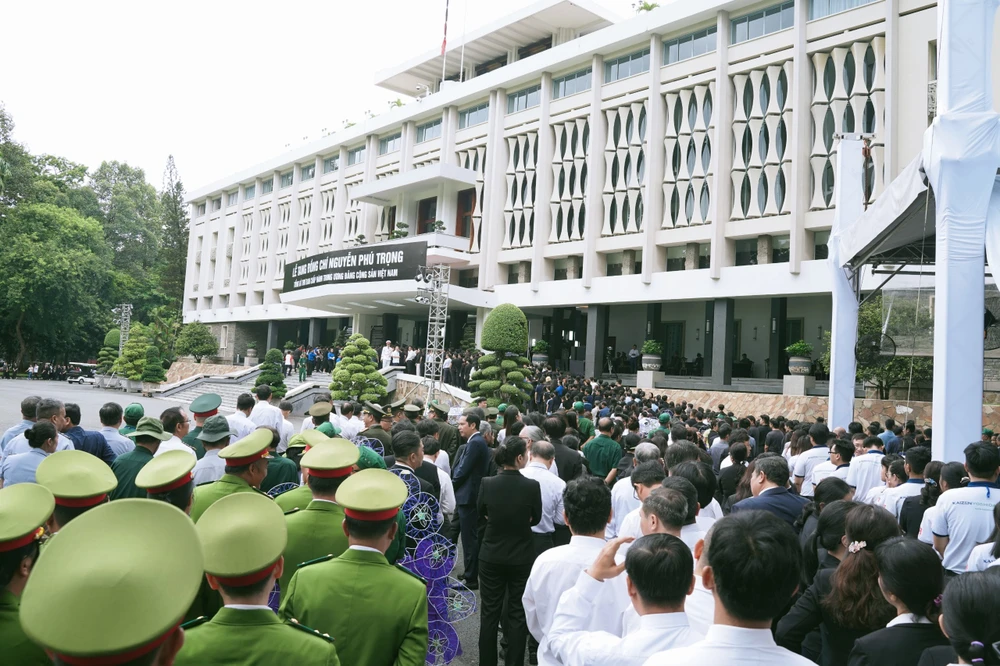 26-7-hoi-truong-thong-nhat-thuan-van (2).jpg