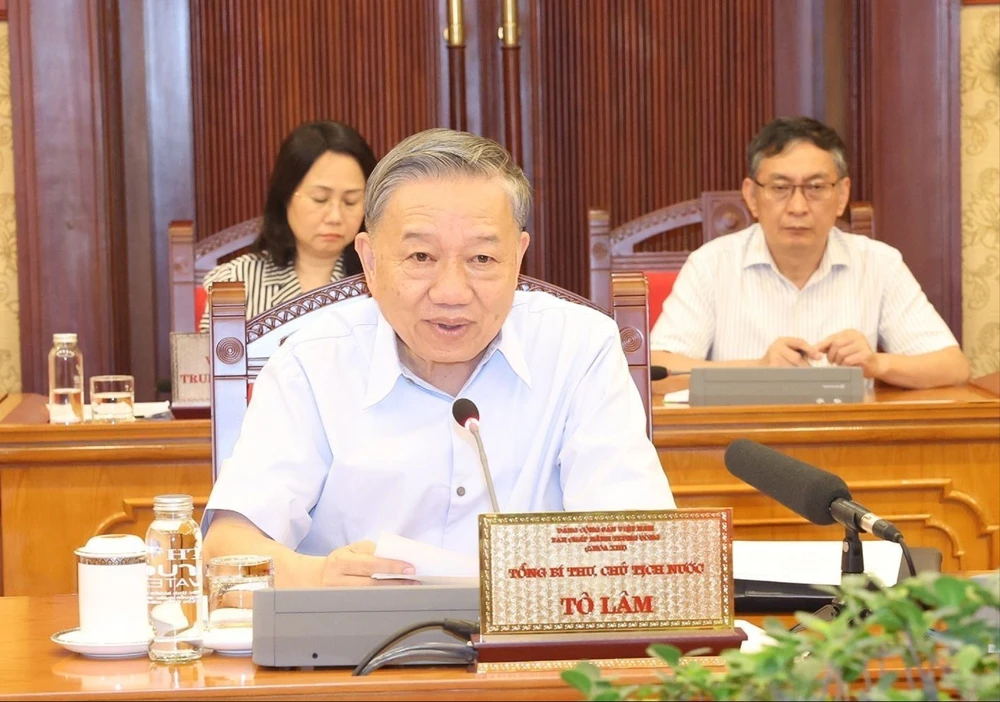 Tổng Bí thư, Chủ tịch nước Tô Lâm chủ trì họp Bộ Chính trị chỉ đạo việc khắc phục hậu quả bão số 3