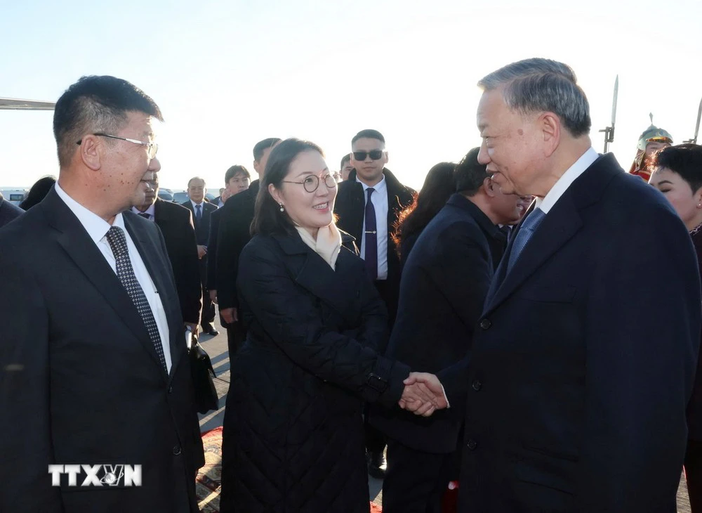 Tổng Bí thư, Chủ tịch nước Tô Lâm rời Mông Cổ đi thăm cấp Nhà nước tới Ireland