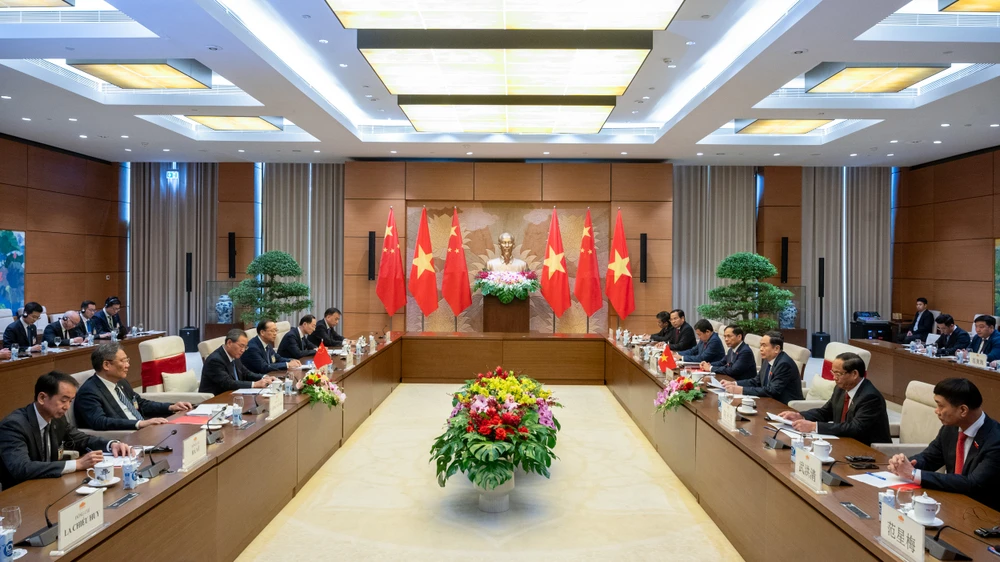 Thủ tướng Lý Cường: Trung Quốc coi Việt Nam là hướng ưu tiên trong chính sách ngoại giao láng giềng