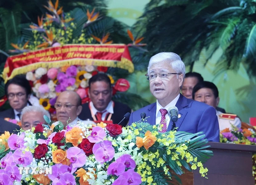 tong-bi-thu-chu-tich-nuoc-to-lam-cung-hon-1-000-dai-bieu-du-dai-hoi-mat-tran-to-quoc-viet-nam (12).jpg