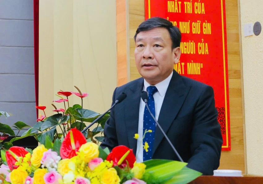 Nhân sự tuần qua: Kiện toàn nhân sự lãnh đạo 12 tỉnh, thành