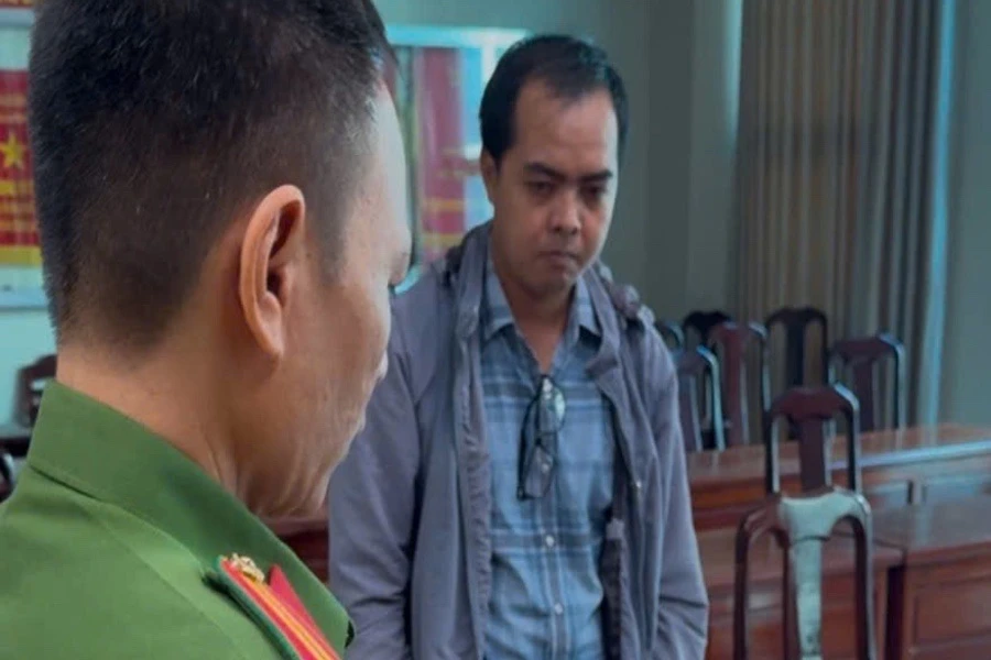 Bắt tạm giam nhân viên thu cước viễn thông 'đút túi' gần 800 triệu đồng