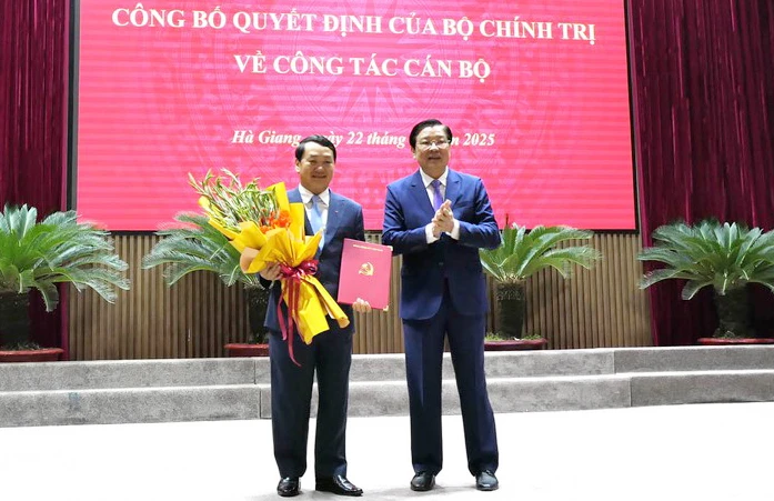 Ông Hầu A Lềnh làm Bí thư Tỉnh ủy Hà Giang