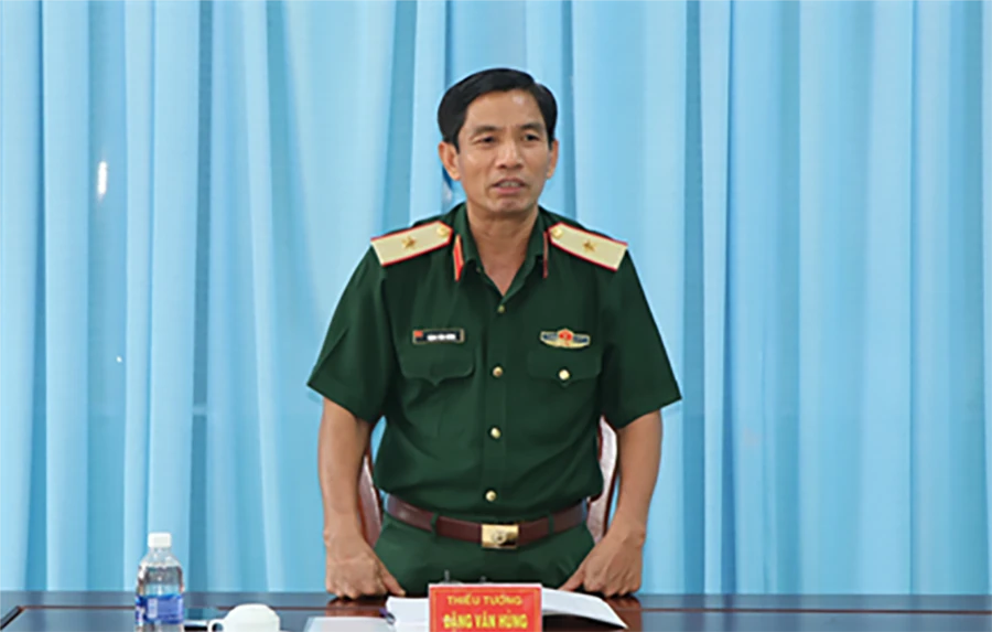 6 tướng thuộc Bộ Quốc phòng thôi giữ chức lãnh đạo, chờ nghỉ hưu