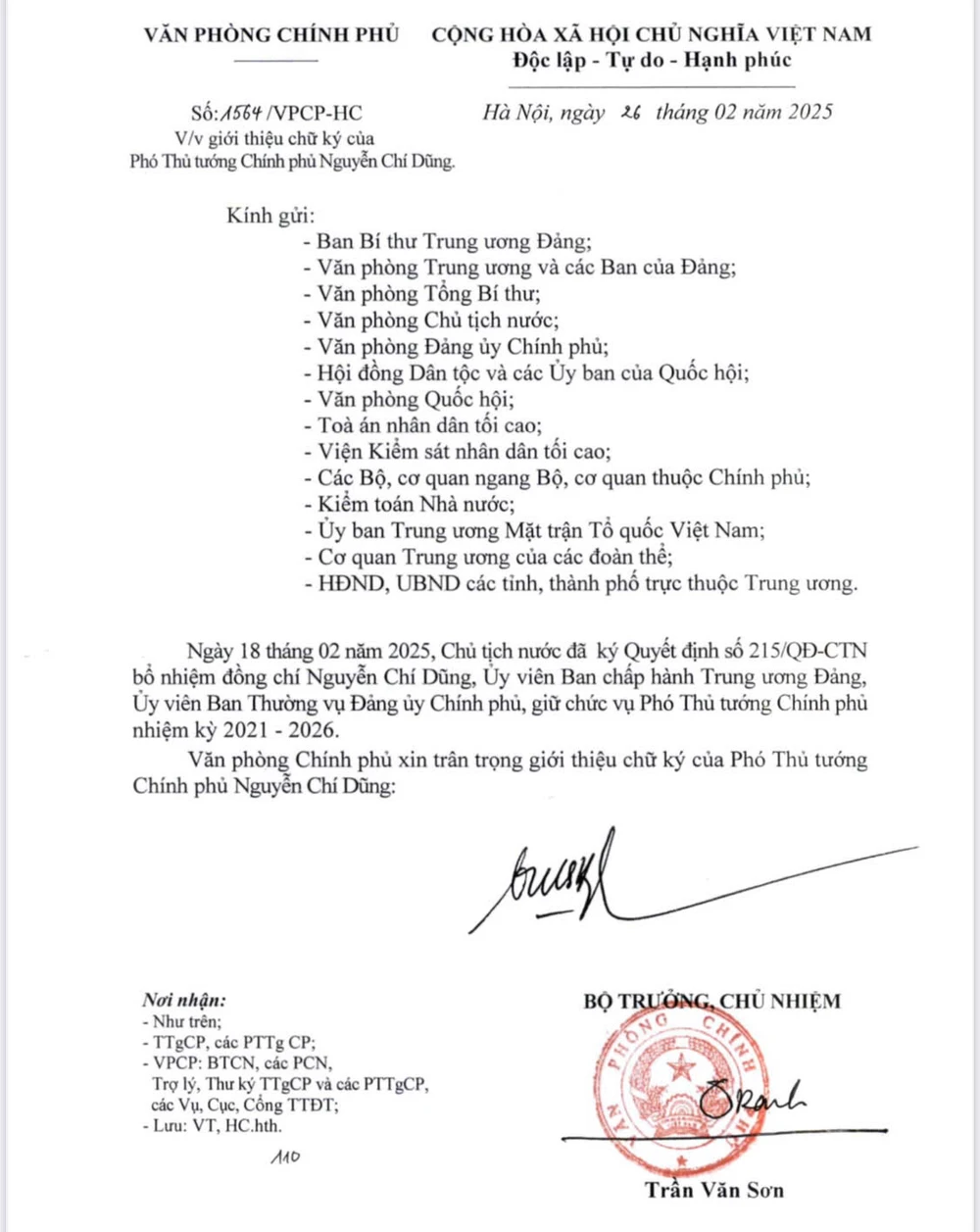 Giới thiệu chữ ký của 2 tân phó thủ tướng Nguyễn Chí Dũng và Mai Văn Chính