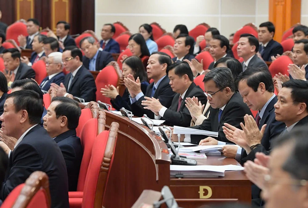 Tham mưu Bộ Chính trị, Ban Bí thư điều động cán bộ diện Trung ương quản lý trước khi sáp nhập tỉnh