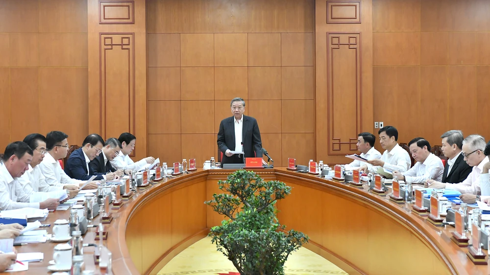 Tổng Bí thư: Kiên quyết không để lọt vào cấp ủy khóa mới cán bộ suy thoái