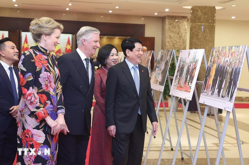 Chủ tịch nước Lương Cường chủ trì chiêu đãi cấp Nhà nước Nhà vua Bỉ