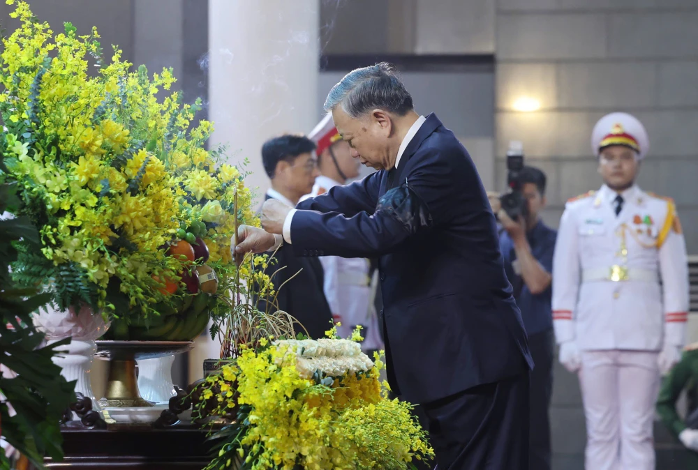 Lễ Quốc tang nguyên Chủ tịch nước Trần Đức Lương