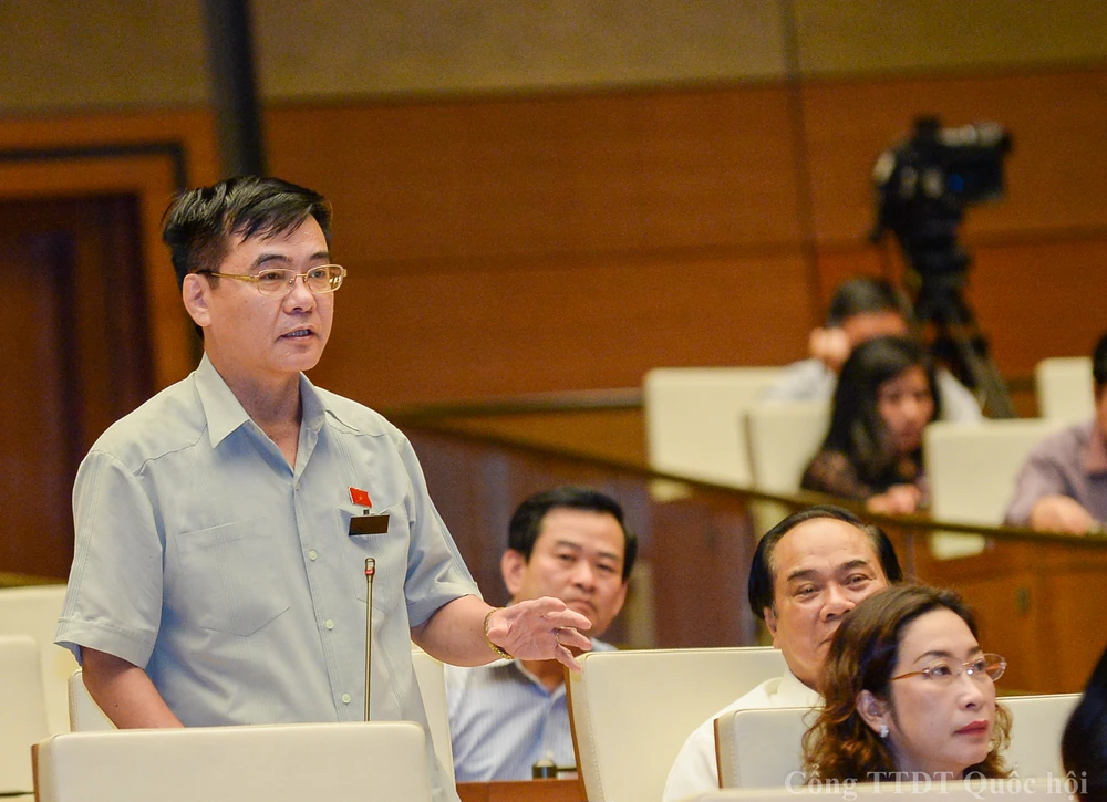 Từ kinh nghiệm lập hiến, suy nghĩ về sửa đổi Hiến pháp 2013