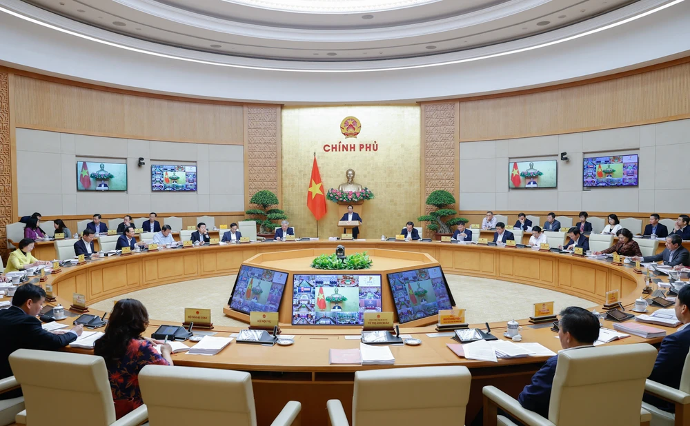 Kiện toàn tổ chức bộ máy, hoàn thành sắp xếp, sáp nhập tỉnh trước 15-8